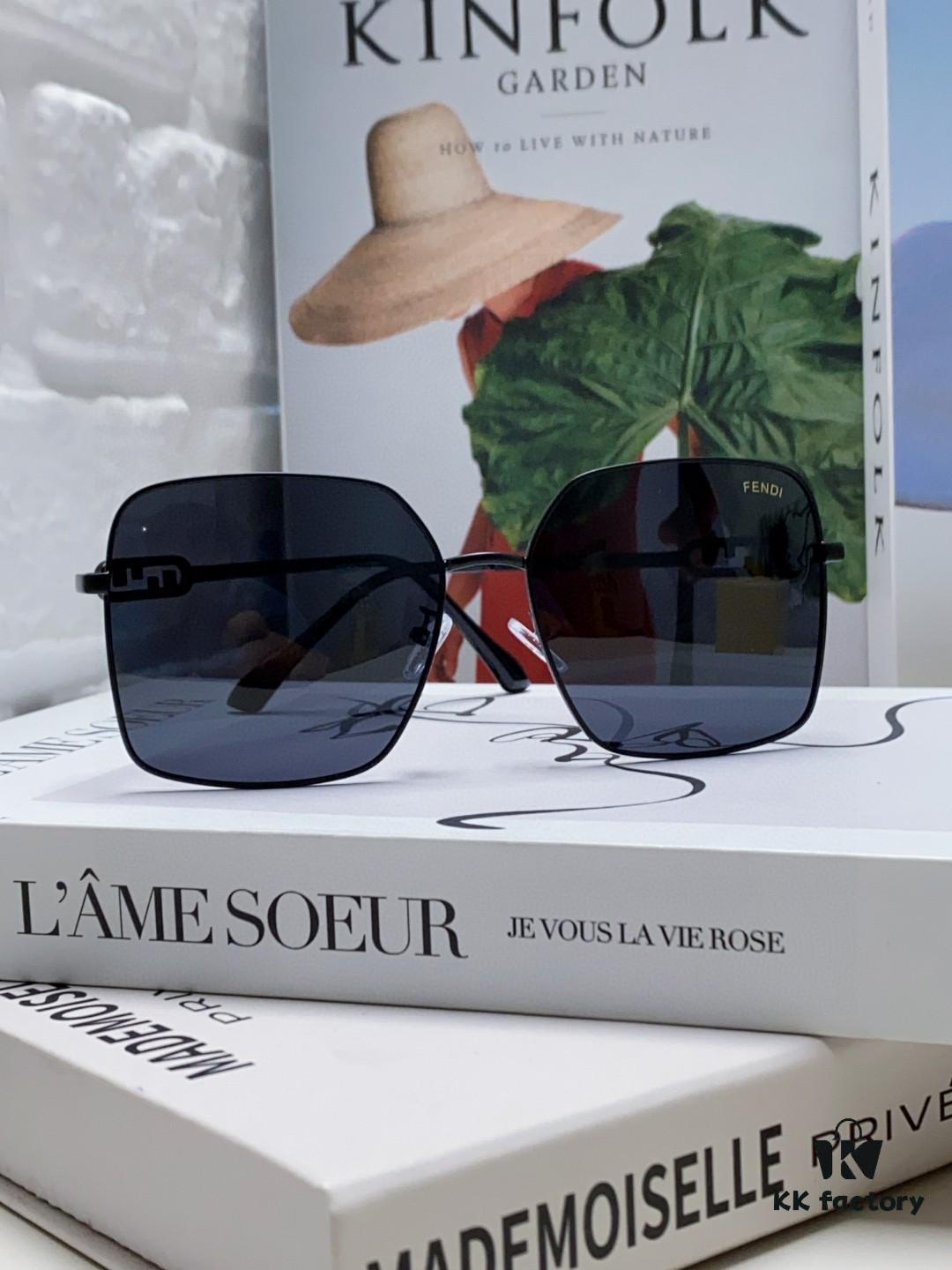 Fendi 2024 New Large Round Oversized Metal Sunglasses for Women, Slimming UV Protection Polarized Sun Glasses