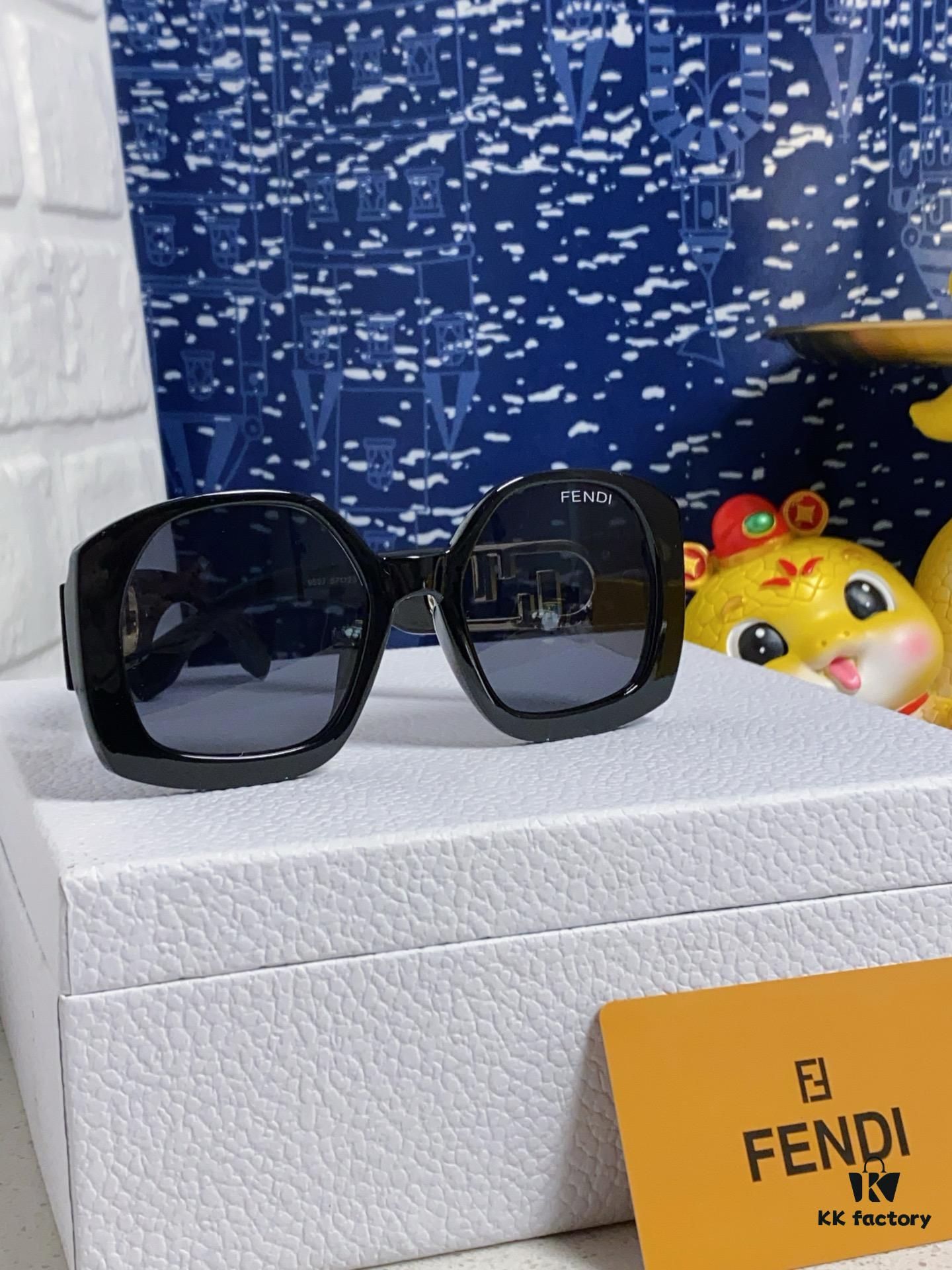 FENDI Acetate O'Lock Sunglasses with Gold-Tone Metal Temples Featuring Oversized O'Lock Logo