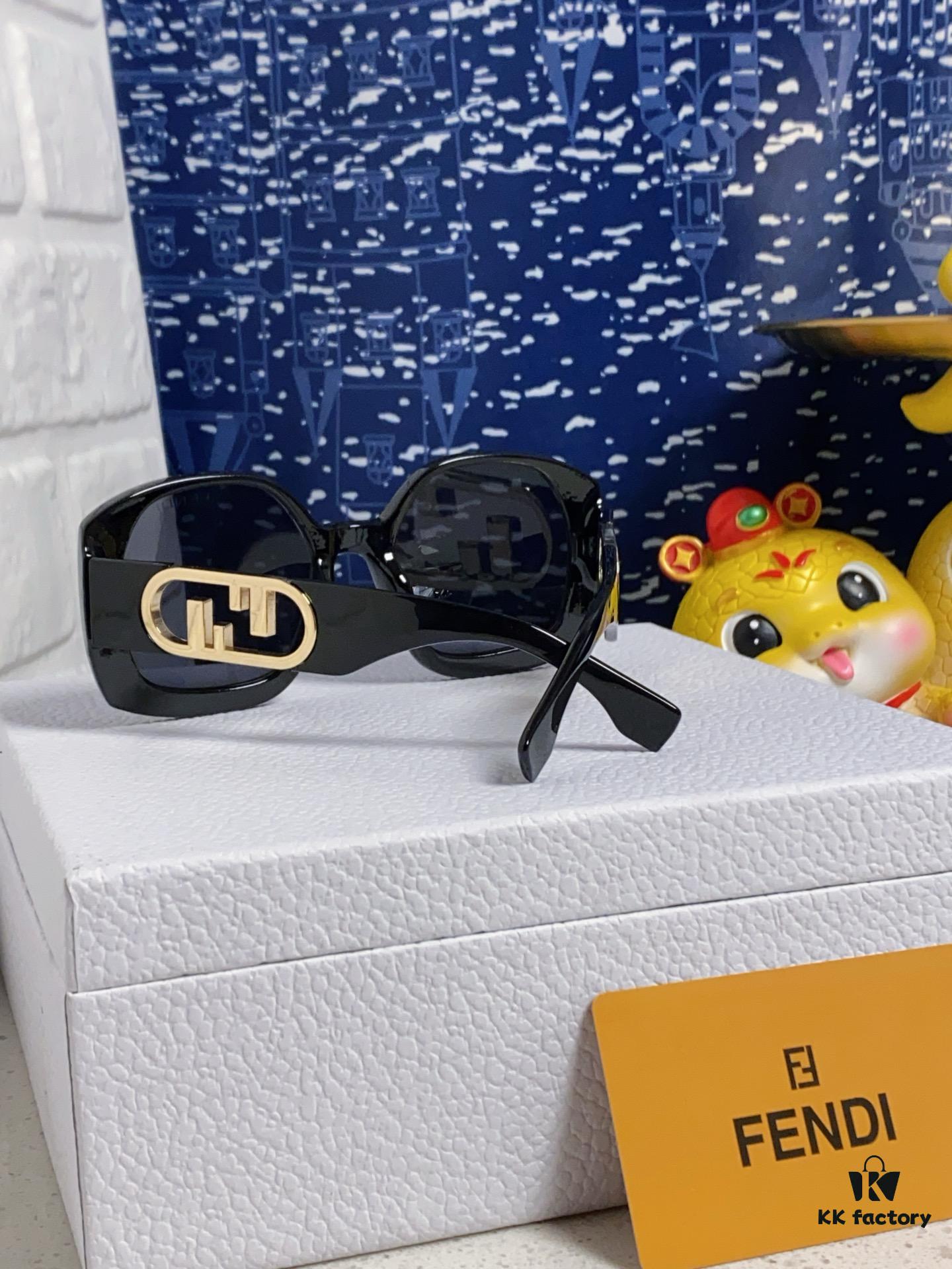FENDI Acetate O'Lock Sunglasses with Gold-Tone Metal Temples Featuring Oversized O'Lock Logo
