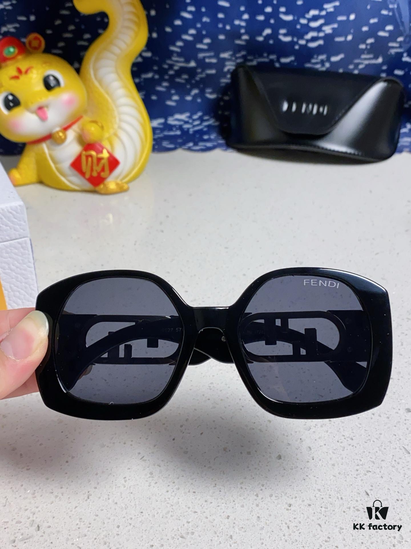 FENDI Acetate O'Lock Sunglasses with Gold-Tone Metal Temples Featuring Oversized O'Lock Logo