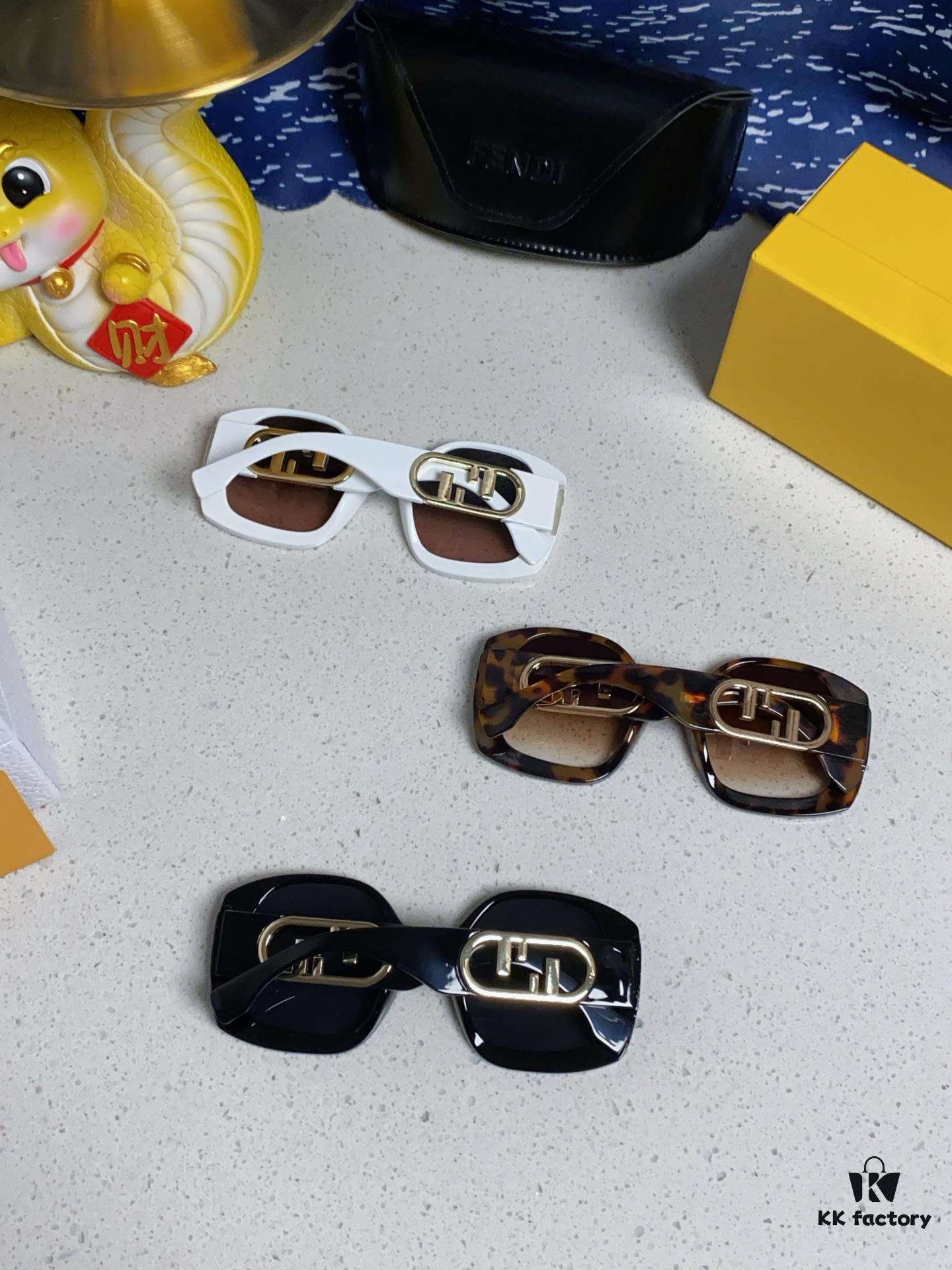 FENDI Acetate O'Lock Sunglasses with Gold-Tone Metal Temples and Oversized O'Lock Logo