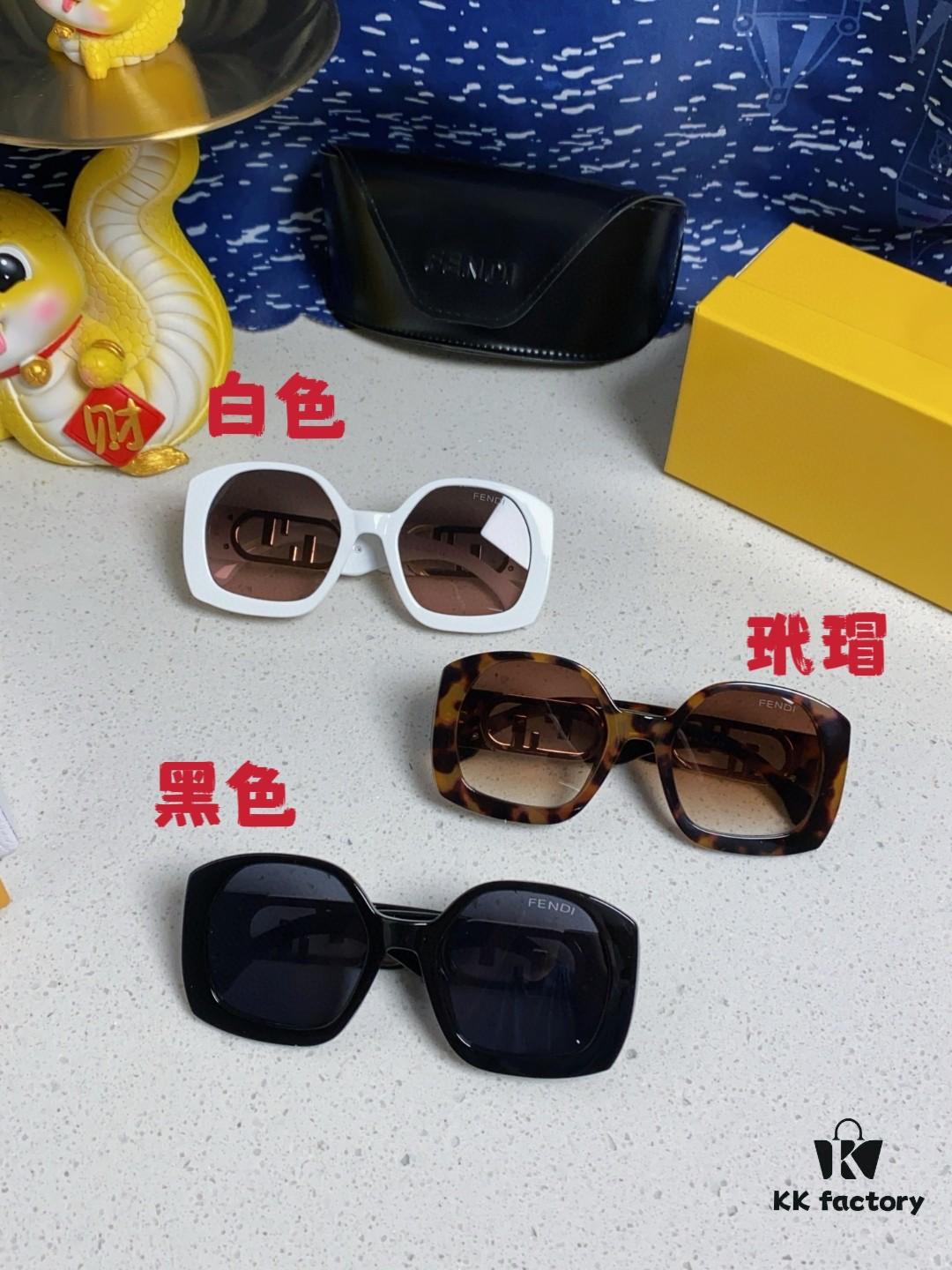 FENDI Acetate O'Lock Sunglasses with Gold-Tone Metal Temples and Oversized O'Lock Logo