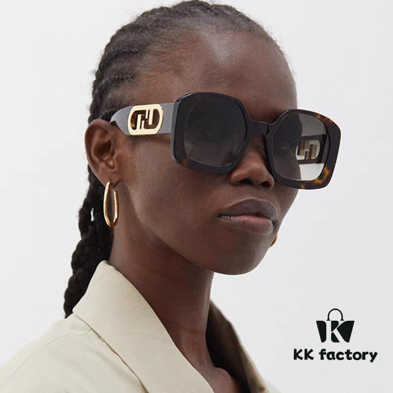 FENDI Acetate O'Lock Sunglasses with Gold-Tone Metal Temples and Oversized O'Lock Logo