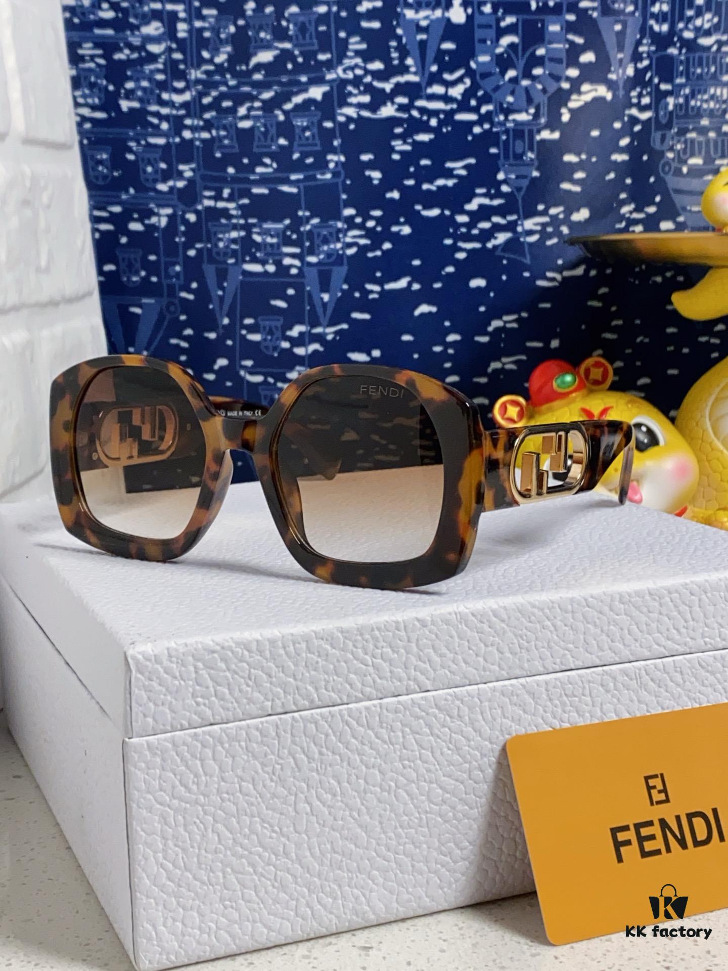 FENDI Acetate O'Lock Sunglasses with Gold-Tone Metal Temples and Oversized O'Lock Logo