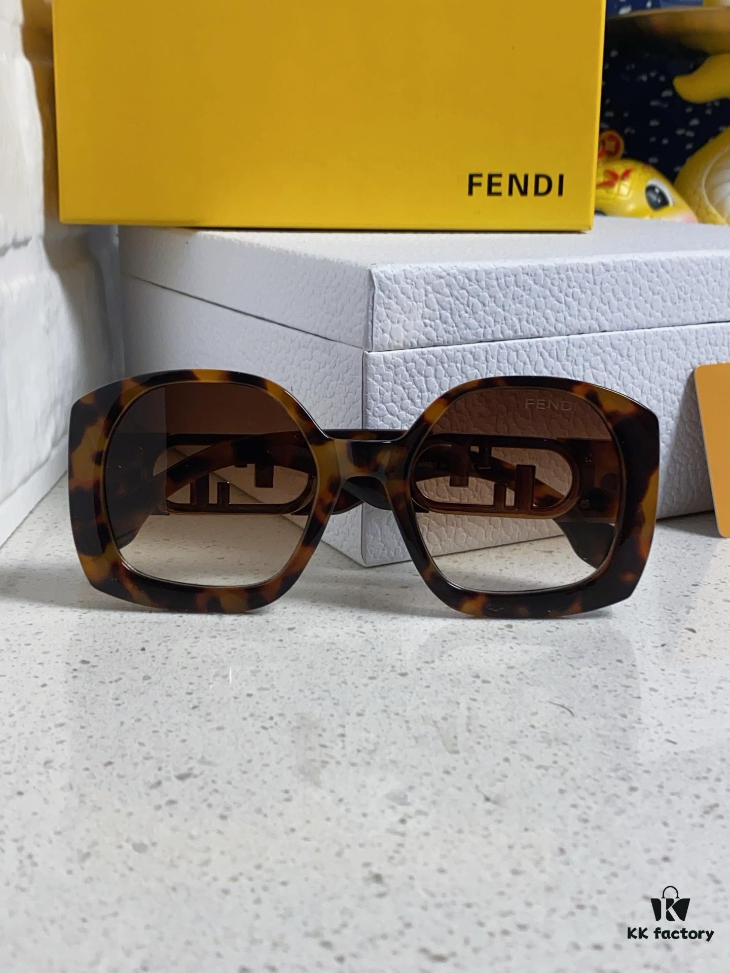 FENDI Acetate O'Lock Sunglasses with Gold-Tone Metal Temples and Oversized O'Lock Logo