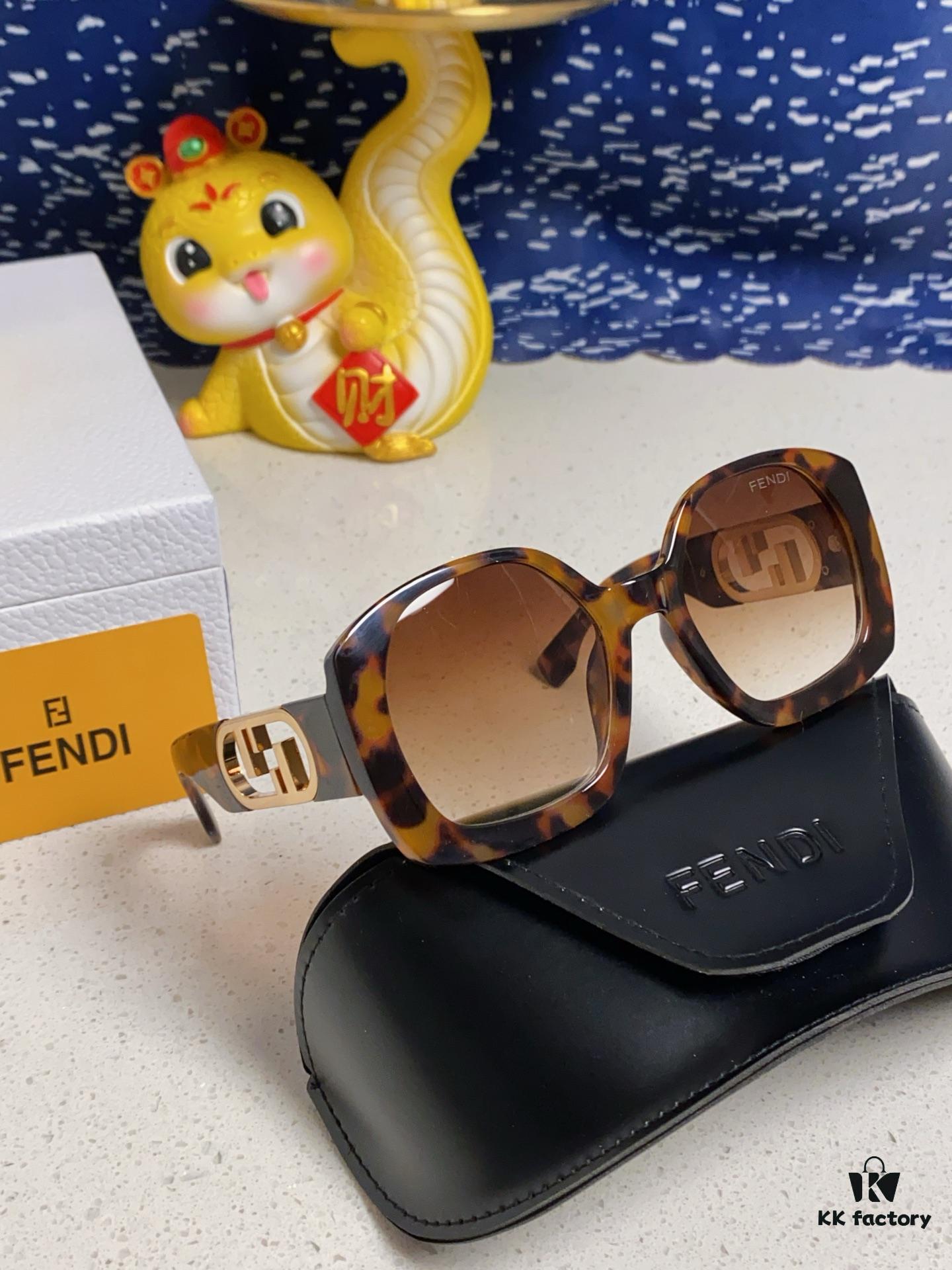 FENDI Acetate O'Lock Sunglasses with Gold-Tone Metal Temples and Oversized O'Lock Logo