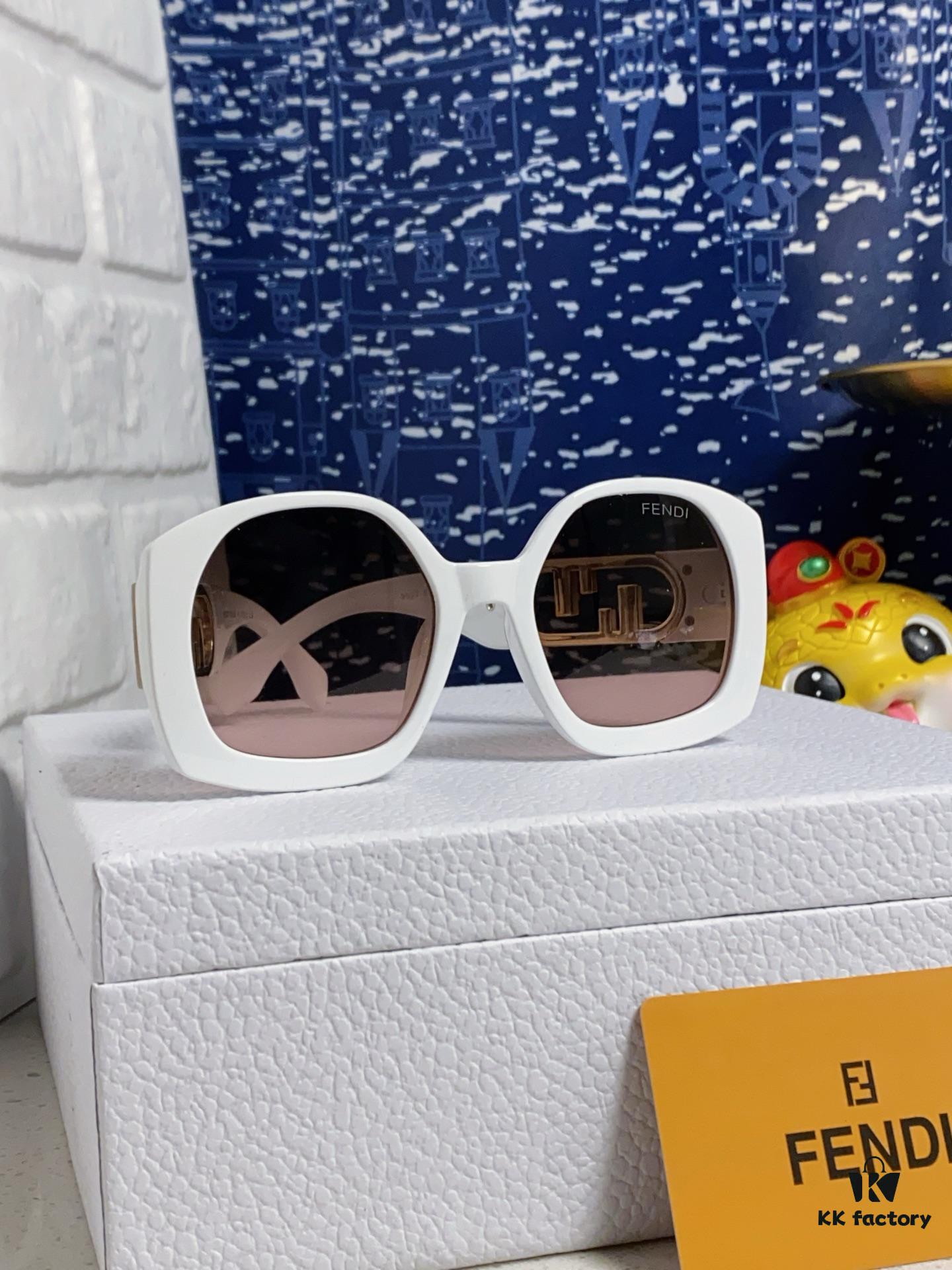 FENDI Acetate O'Lock Sunglasses with Gold-Tone Metal Temples Featuring Oversized O'Lock Logo