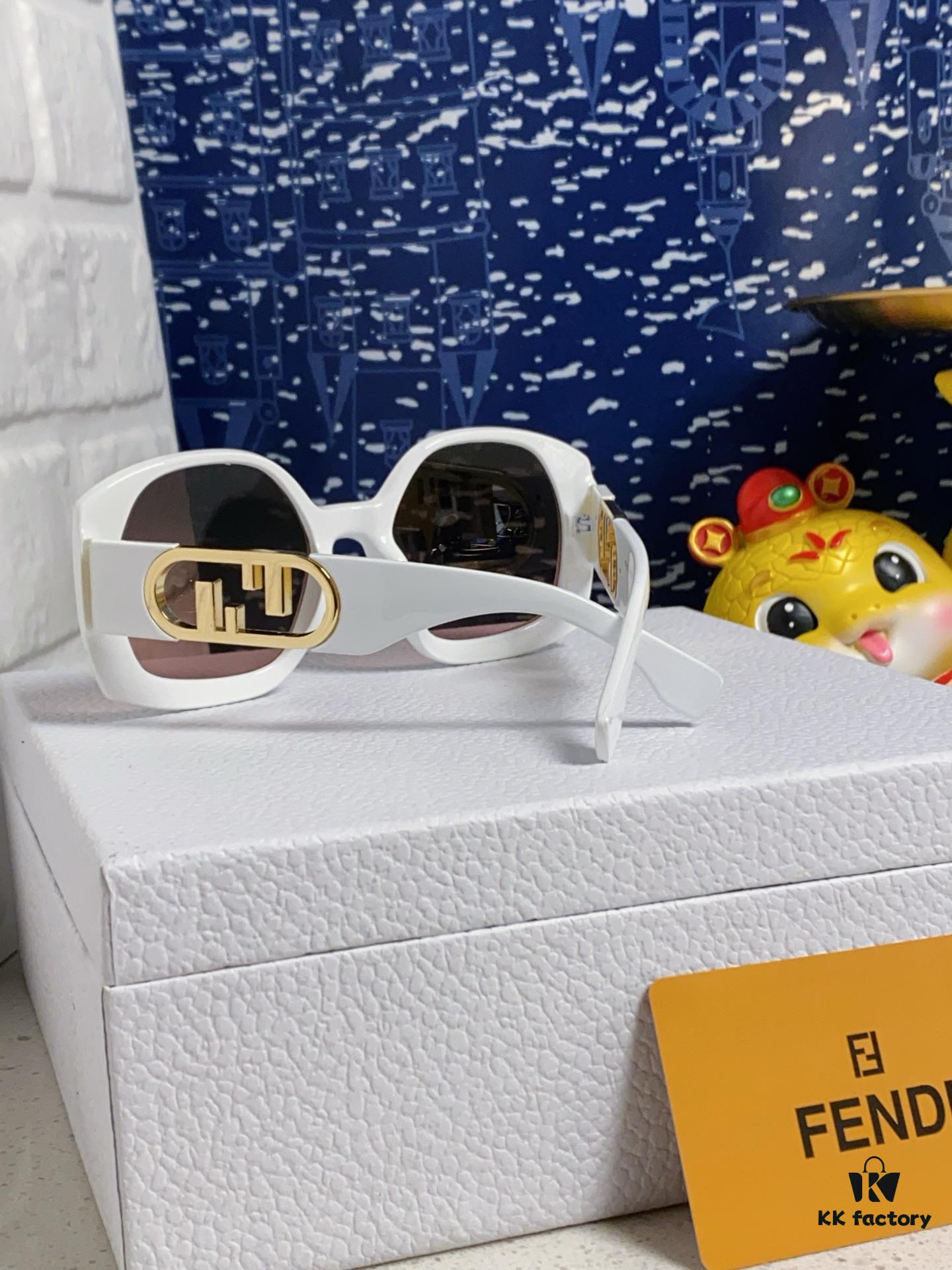 FENDI Acetate O'Lock Sunglasses with Gold-Tone Metal Temples Featuring Oversized O'Lock Logo