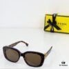 135 FENDI MOD: FE40138I Size: 54□19-140 Sunglasses