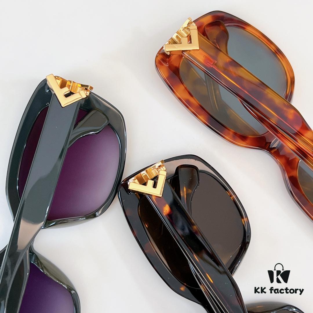 135 FENDI Sunglasses