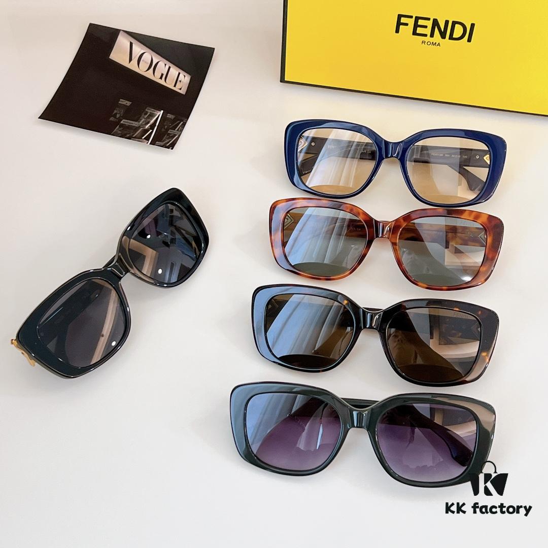 135 FENDI Sunglasses