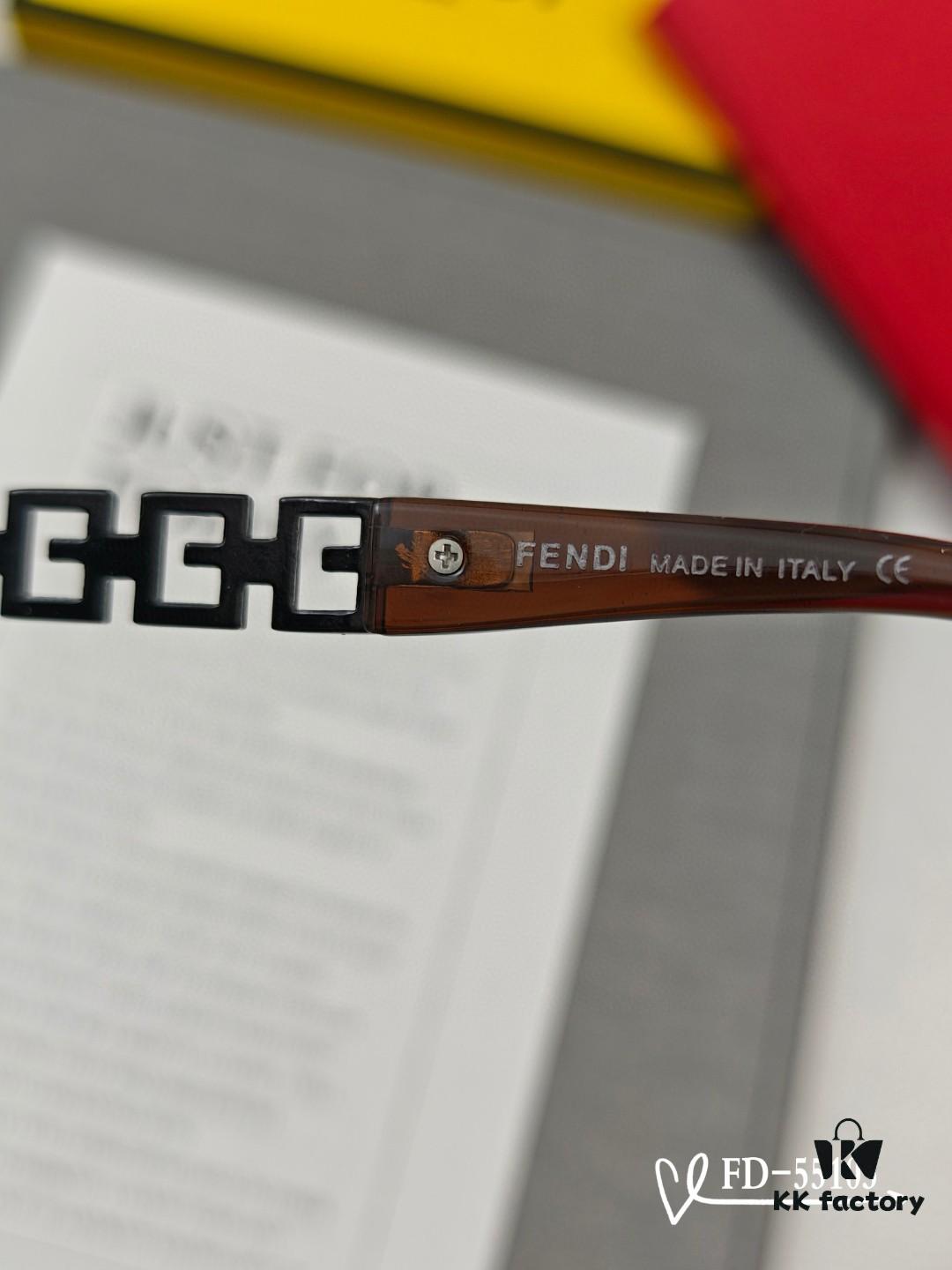 FENDI Italy | Polarized Sunglasses with TR90 Frame and Polarlite Lens