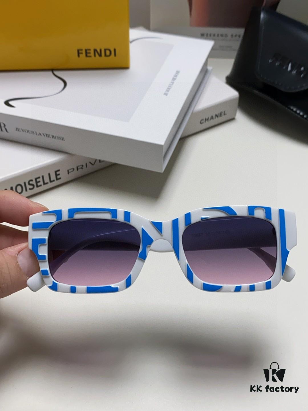 FENDI 2025 New Square Sunglasses, Stylish Hip-Hop Inspired UV Protection Shades, Trendy Alphabet Design for Street Photography, Fashionable Instagrammable Unisex Sunglasses