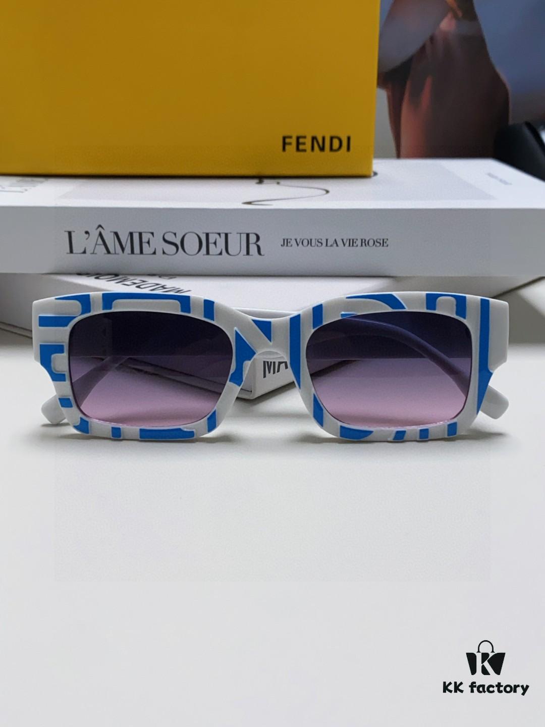 FENDI 2025 New Square Sunglasses, Stylish Hip-Hop Inspired UV Protection Shades, Trendy Alphabet Design for Street Photography, Fashionable Instagrammable Unisex Sunglasses