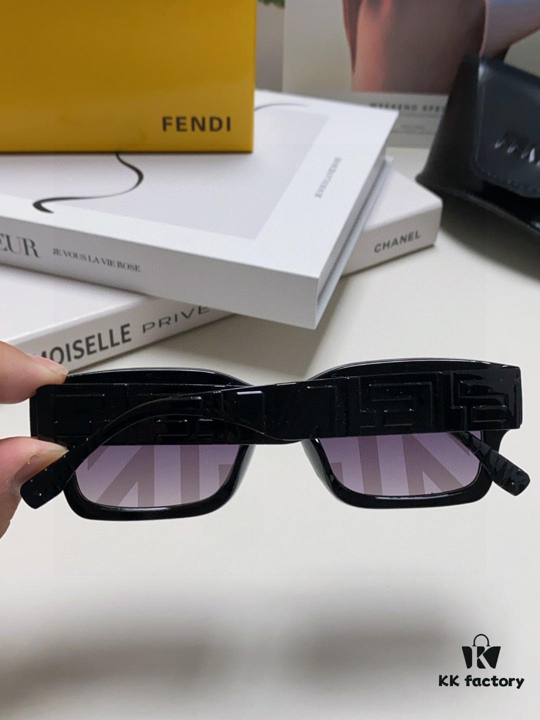FENDI 2025 New Square Sunglasses, Stylish Hip-Hop Inspired UV-Protective Shades, Popular with Influencers and Streetwear Enthusiasts