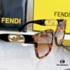 125 Fendi High Version Mod: FE40063I Size: 52-21-145 Sunglasses