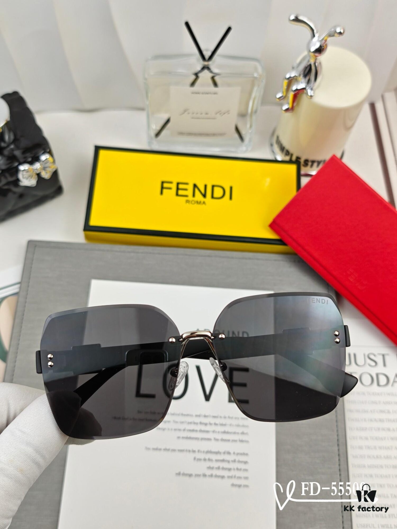 FENDI Italy - Polarized Sunglasses with TR90 Frame and Polylens Lens