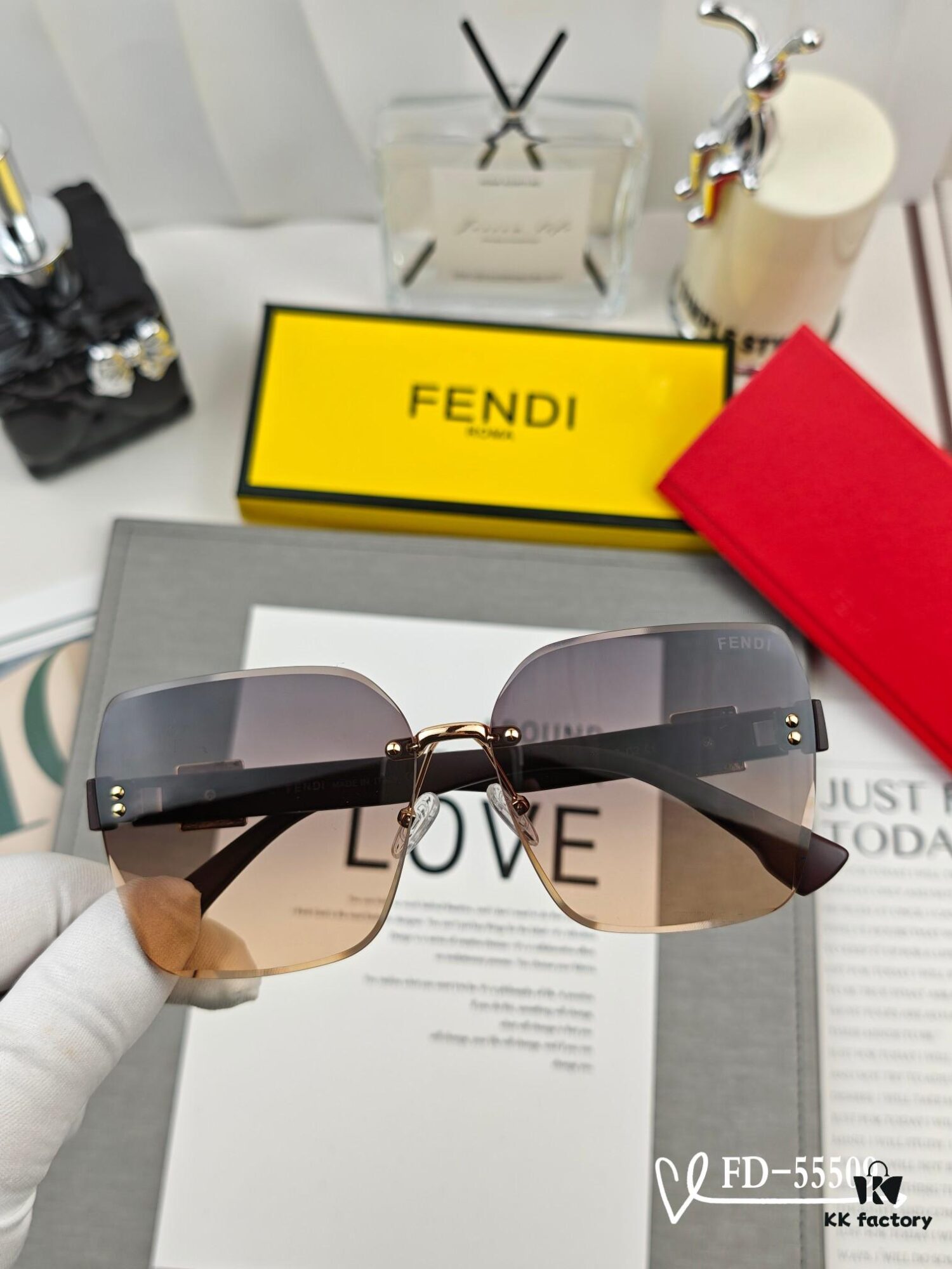 FENDI Italy - Polarized Sunglasses with TR90 Frame and Polylens Lens