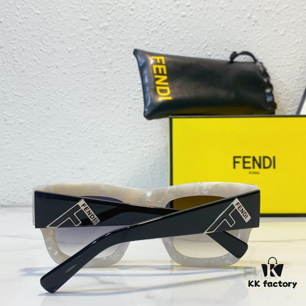 140 FENDI FE4080 Sunglasses