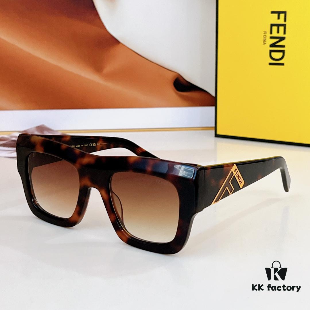 140 FENDI Mod: FE4080 Size: 52□23-142