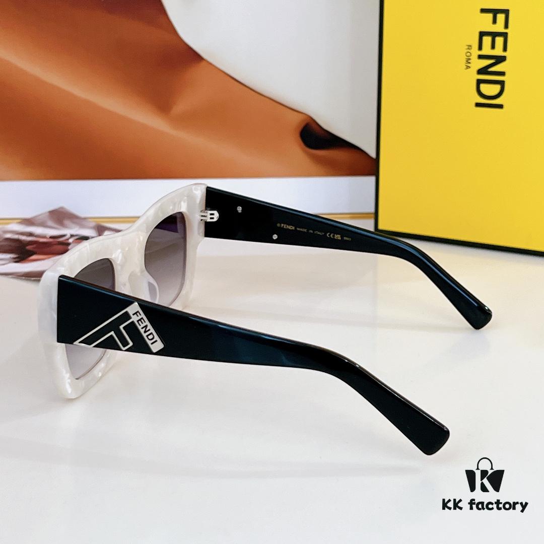 140 FENDI Mod: FE4080 Size: 52□23-142