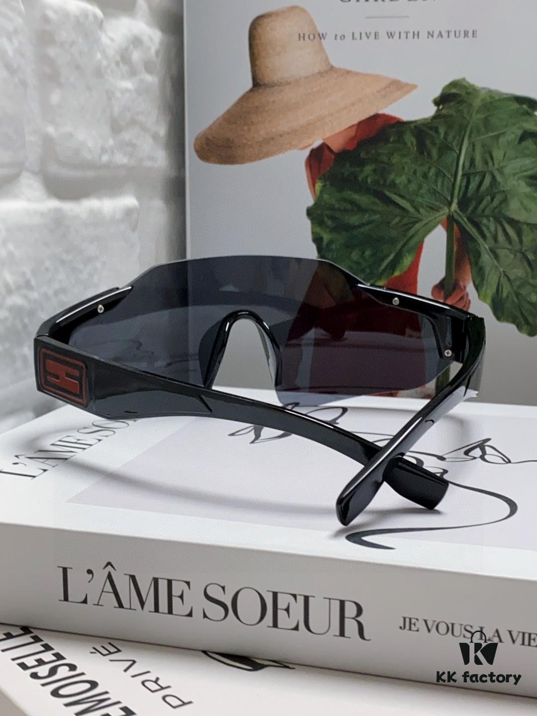 Fendi Running Glasses for Cycling and Marathon, Unisex Outdoor Windproof Sunglasses with Large Frame