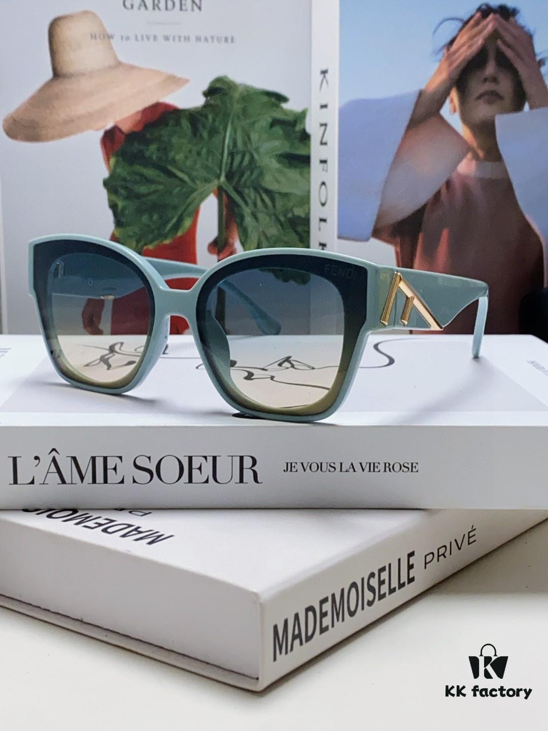 FENDI Fendi New Logo Design Minimalist Fashion Sunglasses with Seamless Mirror Lenses