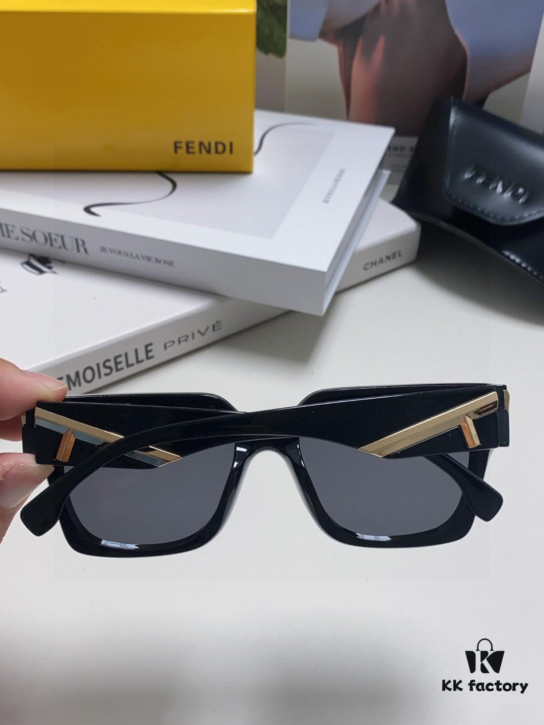 FENDI 2024 New Logo Design Minimalist Fashion Women's Sunglasses with Seamless Mirror Lenses
