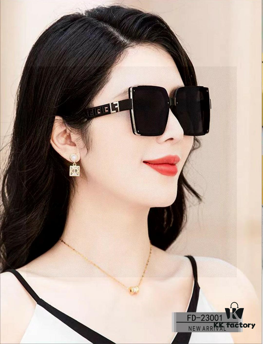 FENDI Italy | Polarized Sunglasses with TR90 Frame and POLAROID Lens