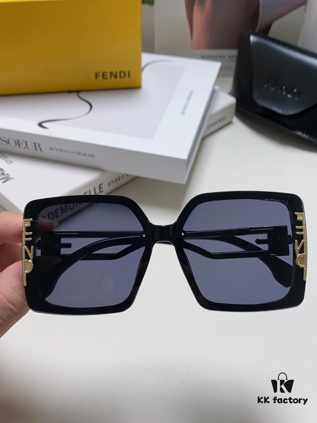 Fendi New Fashionable and Elegant Sunglasses for Women, Sun Glasses