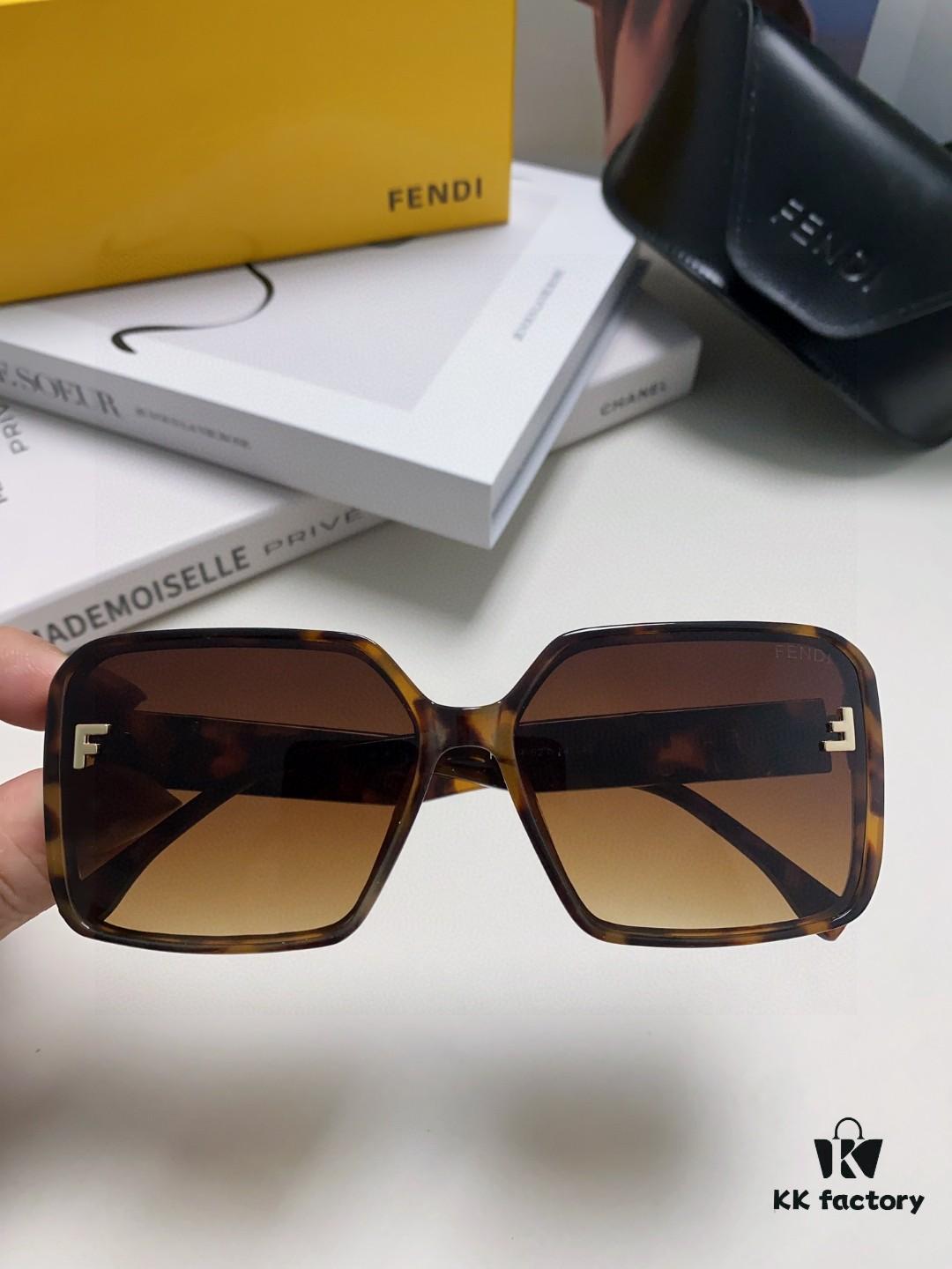 Fendi 2024 New Arrival Trendy European-American Style Square Sunglasses for Women, High-End Fashion UV-Protective Sunglasses In Stock