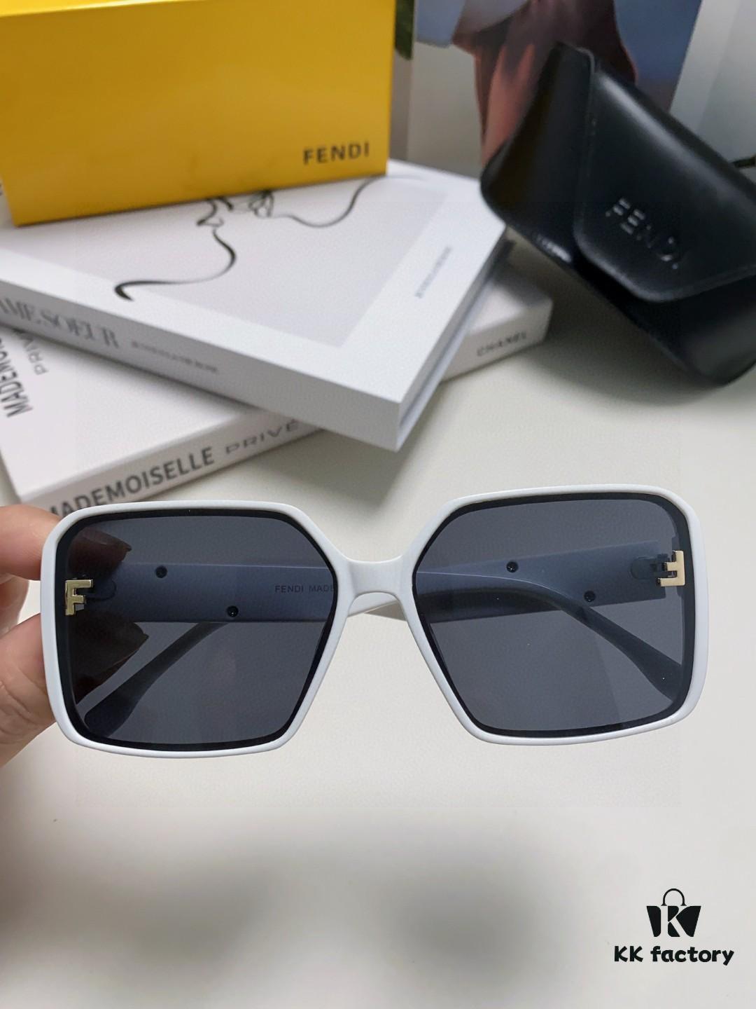 Fendi 2024 New Arrival Trendy European-American Style Square Sunglasses for Women, High-End Fashion UV-Protective Sunglasses In Stock