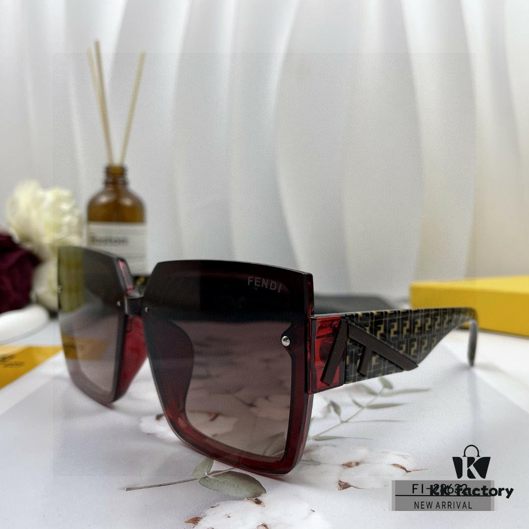 FENDI Italy - Polarized Sunglasses with POLAROID Resin Lenses, TR90 Frame Lightweight and Comfortable, Model: 28632