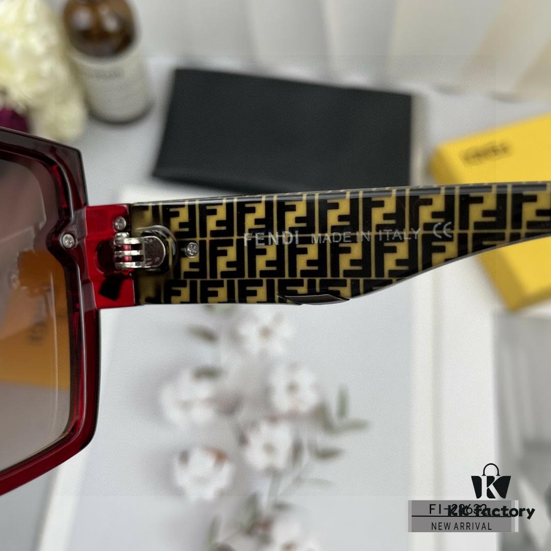 FENDI Italy | Polarized Sunglasses with TR90 Frame and POLAROID Resin Lenses | Lightweight, Comfortable Wear | Size: 57-16-148