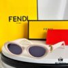 FENDI MODEL: FE40150 SIZE: 53□19-145 Sunglasses