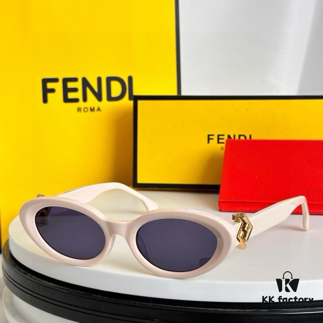 FENDI MODEL: FE40150 SIZE: 53□19-145 Sunglasses