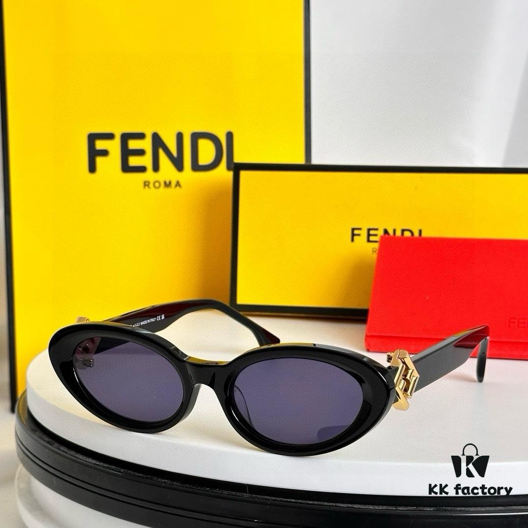 FENDI MODEL: FE40150 SIZE: 53□19-145 Sunglasses
