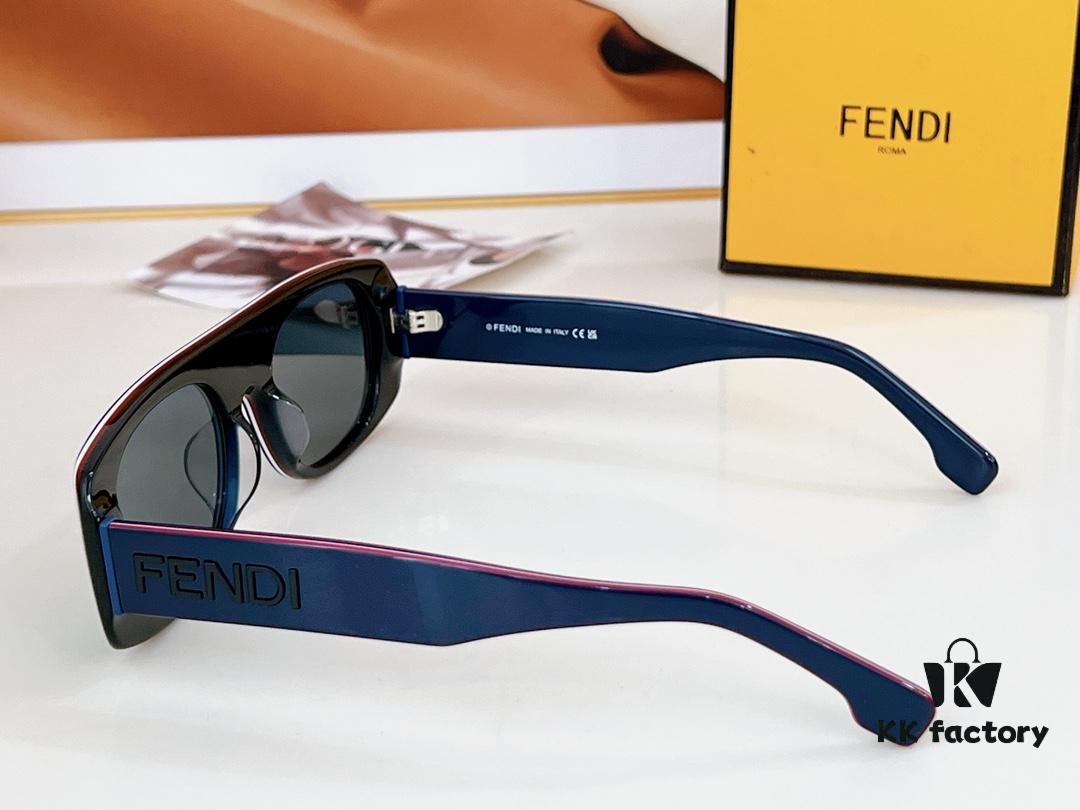 150 FENDI MODEL: FE40162I SIZE: 54□20-145