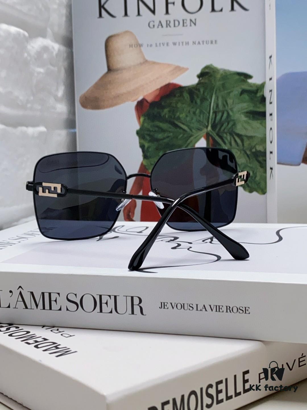 Fendi 2024 New Large Round Oversized Metal Sunglasses for Women, Slimming Polarized UV Protection Sun Glasses