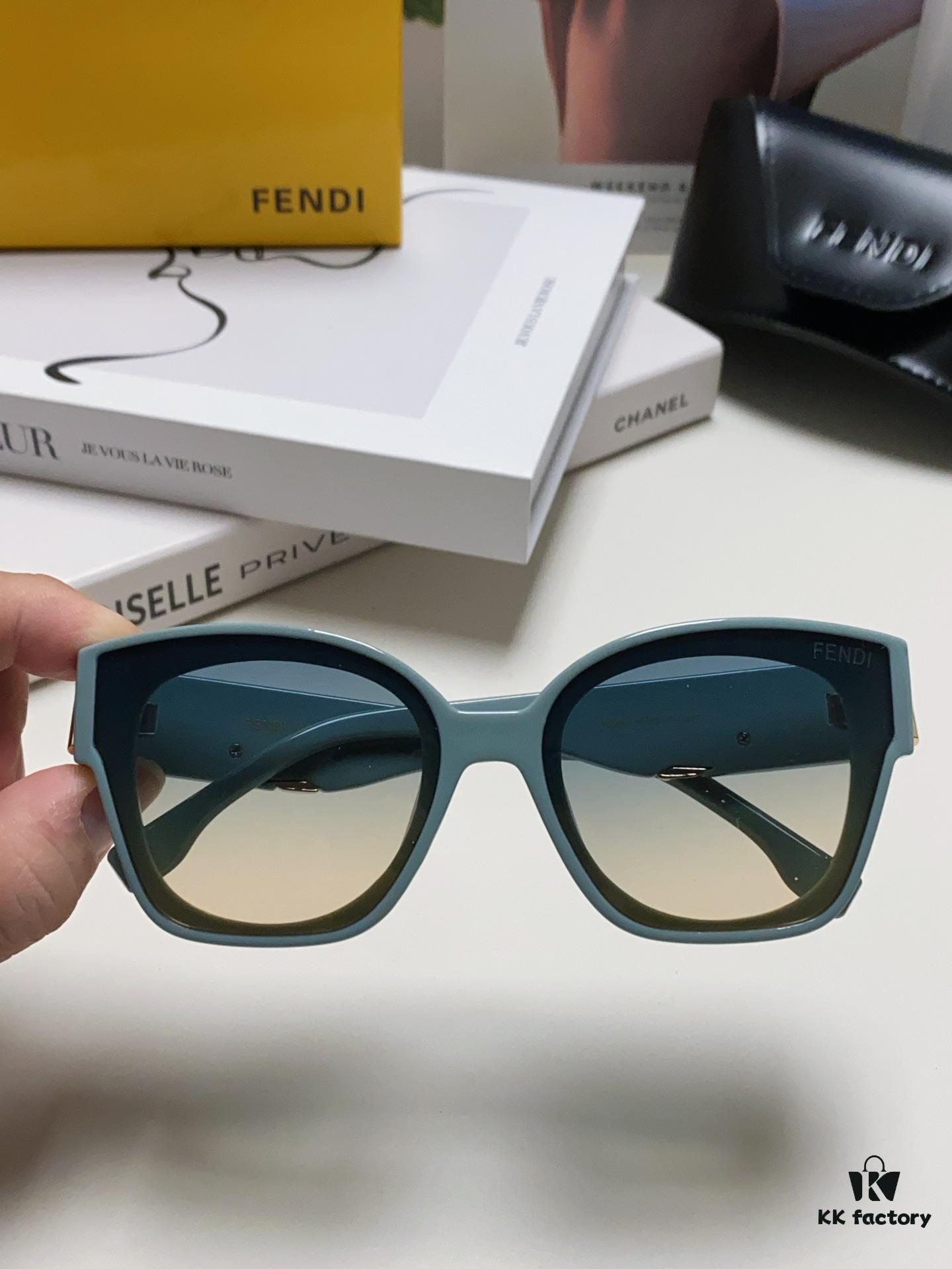 FENDI Fendi New Logo Design Minimalist Fashion Sunglasses with Zero-Curve Mirror Lenses