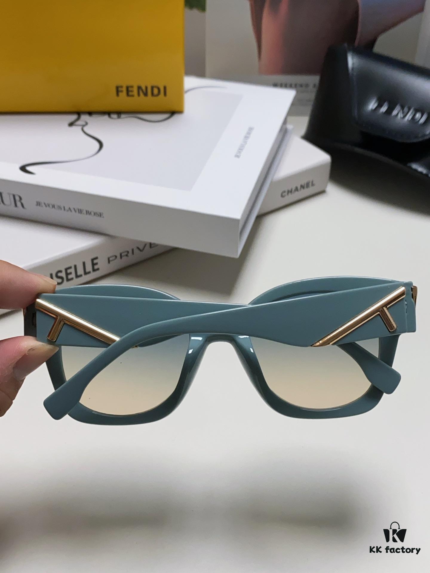 FENDI Fendi New Logo Design Minimalist Fashion Sunglasses with Zero-Curve Mirror Lenses
