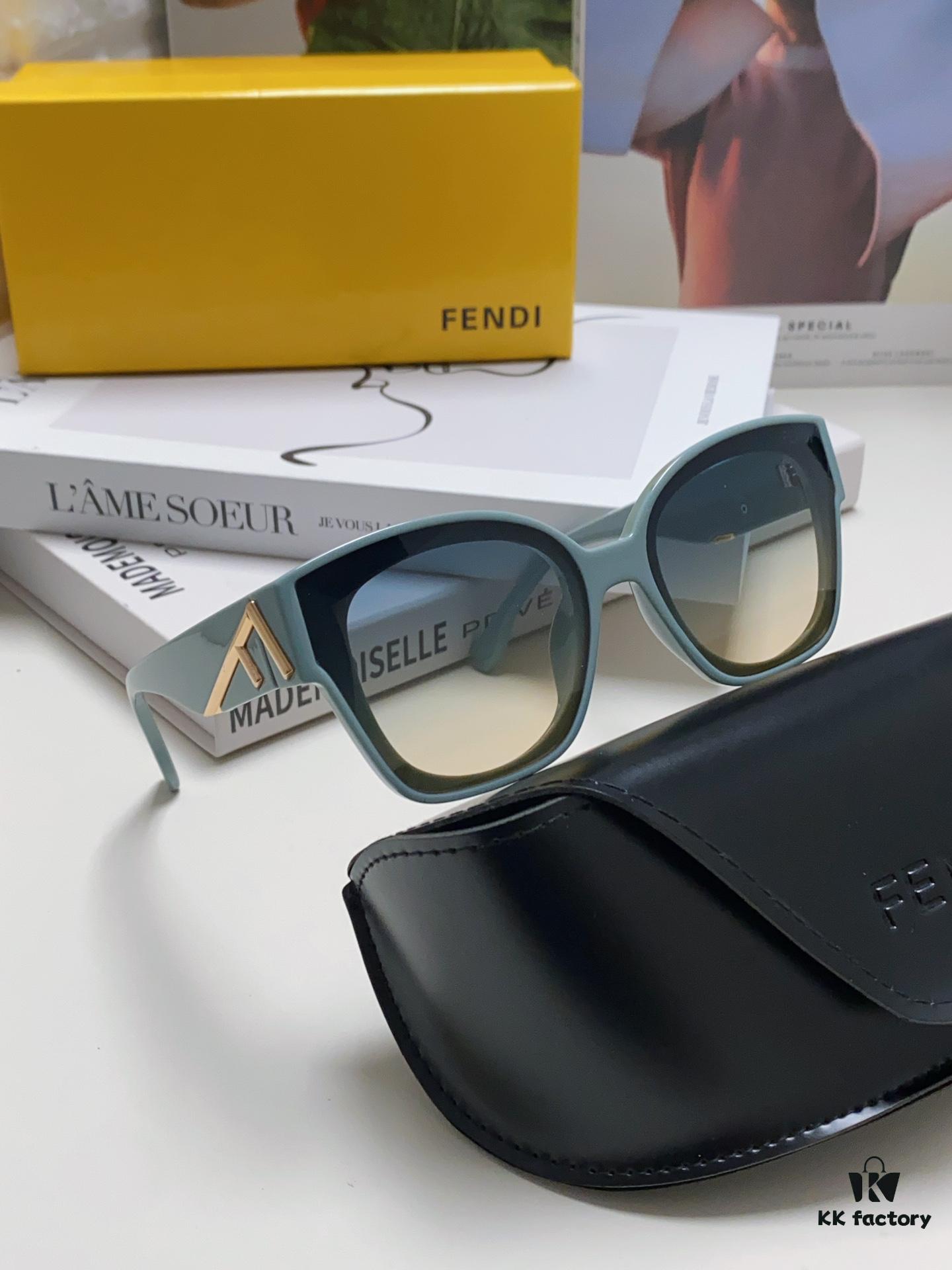 FENDI Fendi New Logo Design Minimalist Fashion Sunglasses with Zero-Curve Mirror Lenses