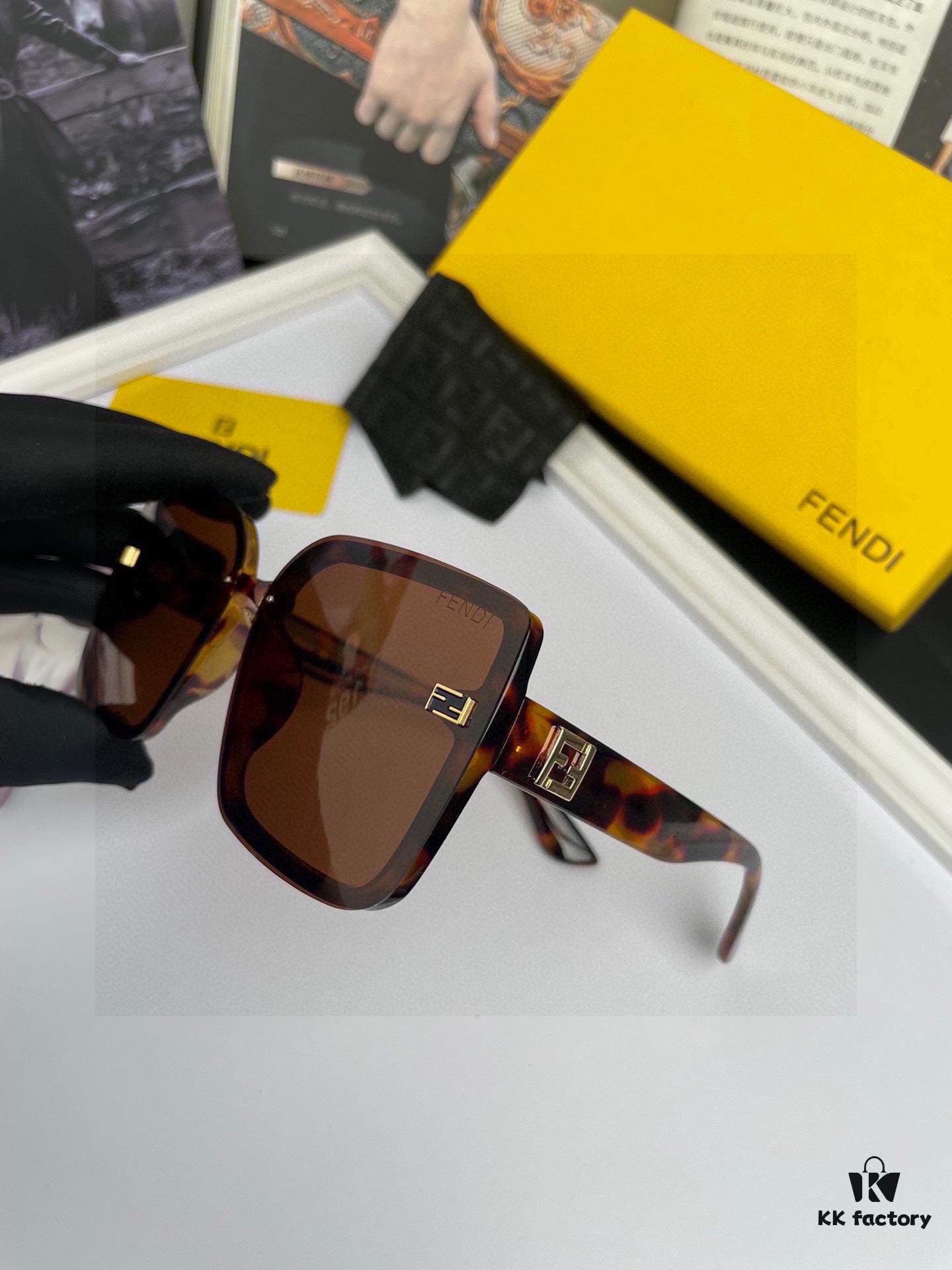 FENDI High-Quality Women's Polarized Sunglasses with TR90 Frame