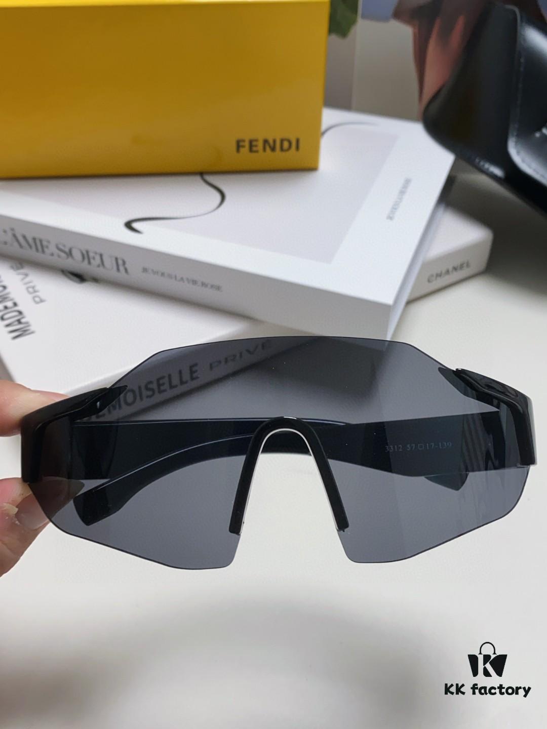 Fendi Running Glasses for Cycling and Marathon Sports, Unisex Outdoor Windproof Sunglasses, Oversized Frame Sun Goggles