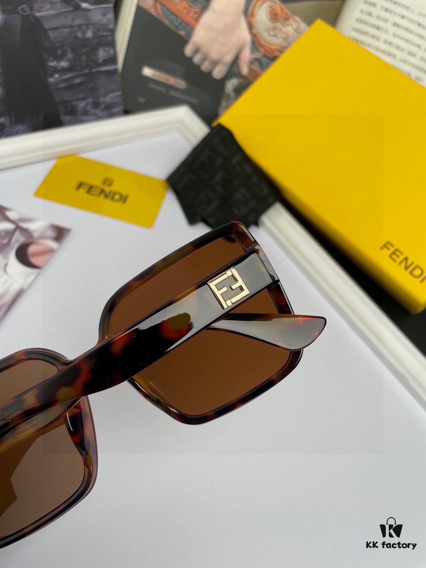 FENDI High-Quality Women's Polarized Sunglasses with TR90 Frame: Imported Polarized HD Lenses, Fashionable and Elegant, Must-Have for Travel