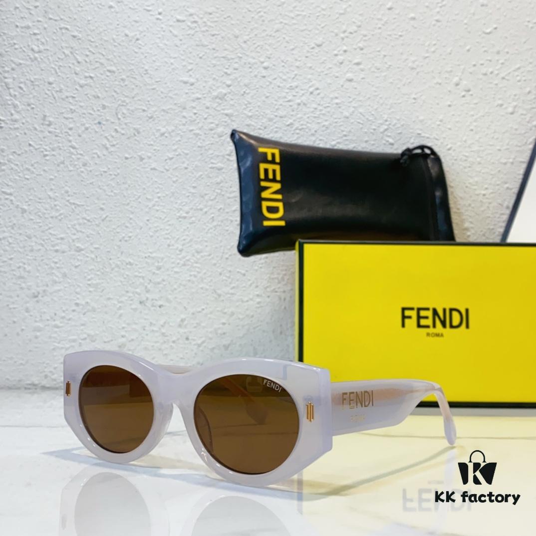 140 Fendi FOL083V Sunglasses