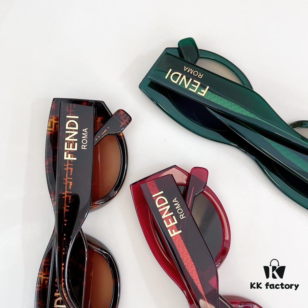 140 Fendi FOL083V Sunglasses