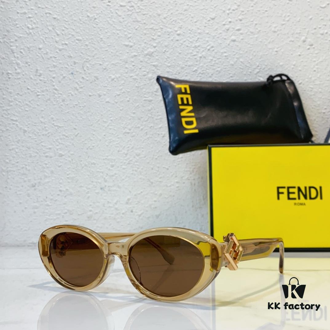150 FENDI MODEL FE40140U SIZE 53-20-135 Sunglasses