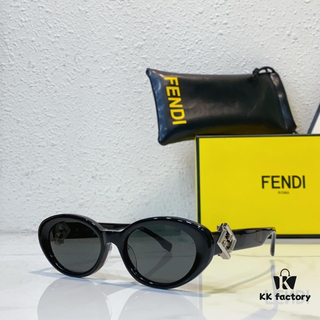 150 FENDI MODEL FE40140U SIZE 53-20-135 Sunglasses