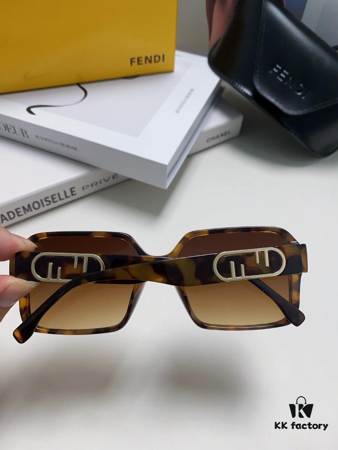 Fendi 2024 New Arrival Trendy European and American Style Square Sunglasses for Women, High-End Fashion UV Protection Sunglasses In Stock